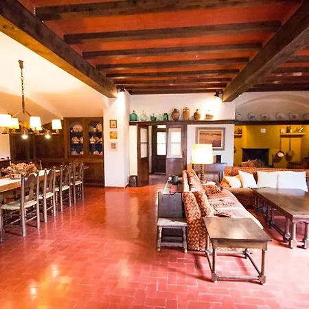 Catalunya Casas Heavenly Haven For 16 Pax , 30km From Barcelona!